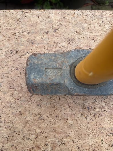 sledge hammer