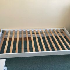 single bed, white