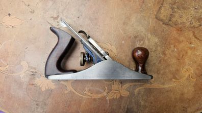 Record 04 plane, rosewood