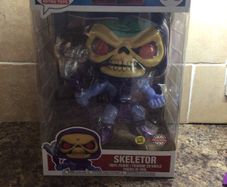 Large Funko pop no 73 - skeletor -special edition- glow in the dark - new and unopened