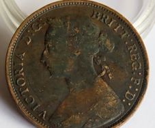 1882 Halfpenny Victoria Heaton mint Bronze