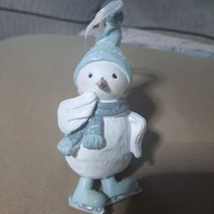 Christmas Robin on ice skates
