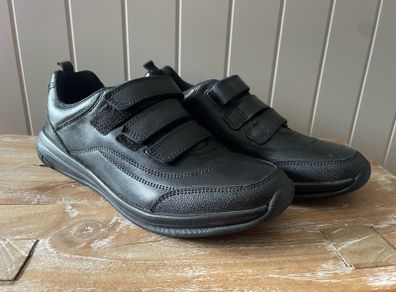 boys shool shoes Clarks black leather 3.5