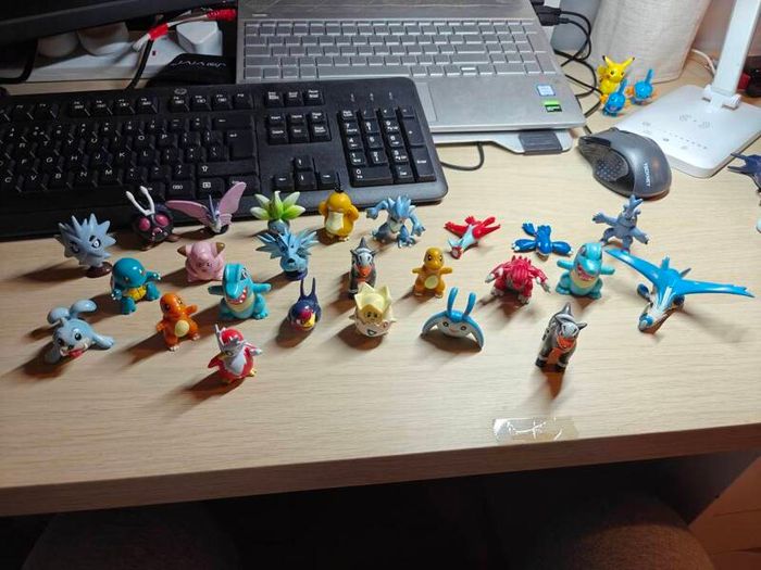 Pokemon Nintendo/Tommy/Bandai vintage figures