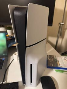 Ps5 slim disc edition 1tb with box Almost new