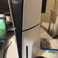 Ps5 slim disc edition 1tb with box Almost new