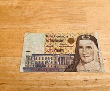 Irish C Series Catherine Mc Auley 5 Pound Replacement Banknote