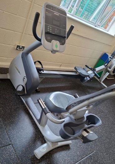 Precor RBK 835 Recumbent Bike LED