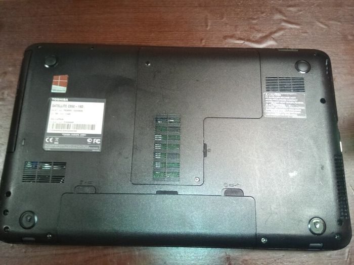 laptop 8 job lot for parts or fix