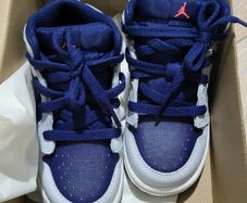 Brand New Nike Jordan 1 Mid (uk7.5