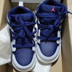 Brand New Nike Jordan 1 Mid (uk7.5