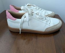 Vanessa wu trainers