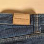 womens Tommy Hilfiger cropped jeans dark blue navy denim Size W 32 L 26 Image 3