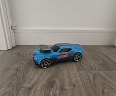 Hot wheels Car for storage with handle for on the go