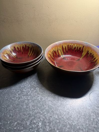 Large Bowl & 3 Smaller Matching Bowls