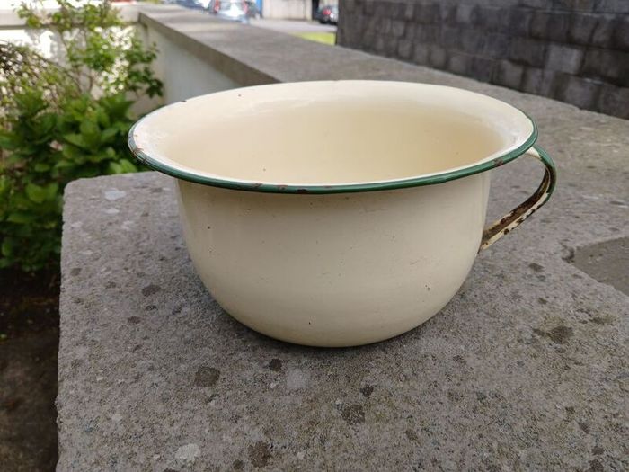 Vintage Enamel Ware Chamber Pot