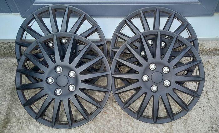 15 Inch black wheel Trims Set - Black  & silver chrome nuts