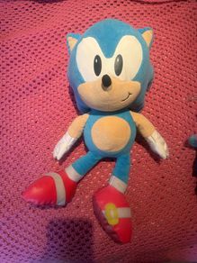 Sonic soft toy