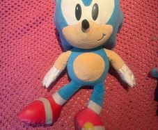 Sonic soft toy