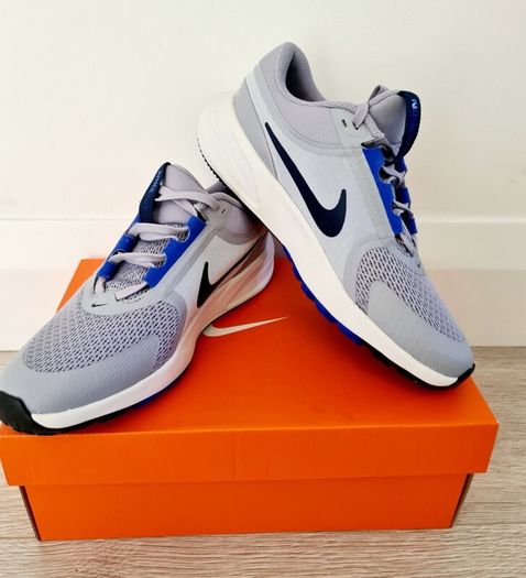 Nike trainers size UK 5 (Brand new in box)