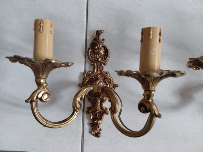 French vintage set of wall lights