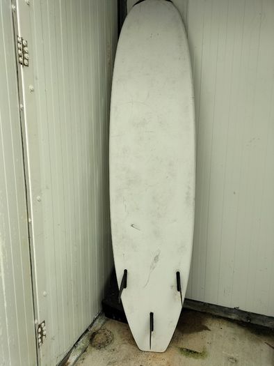 Surf board