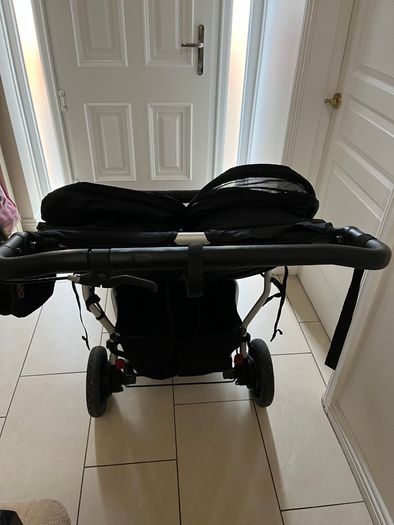 Mountain buggy Duet