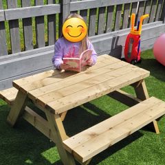 kids picnic benches