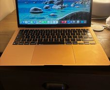 MacBook M1