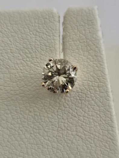 Brand New 14ct Yellow Gold Natural Diamond Stud Earrings