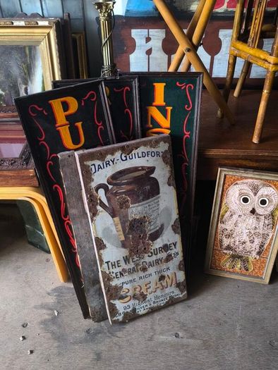 Retro, vintage, antiques - Lusk