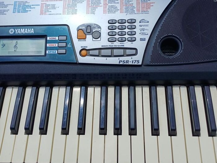 2 yamaha keyboard.2 keyboard cases.1 Herxules Double keyboard stand.2 keyboard power packs.