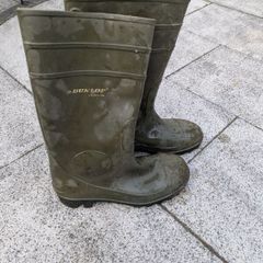 steel toe wellies