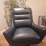 Stunning leather swivel chair Image 2