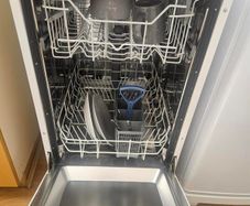 Slimline dishwasher