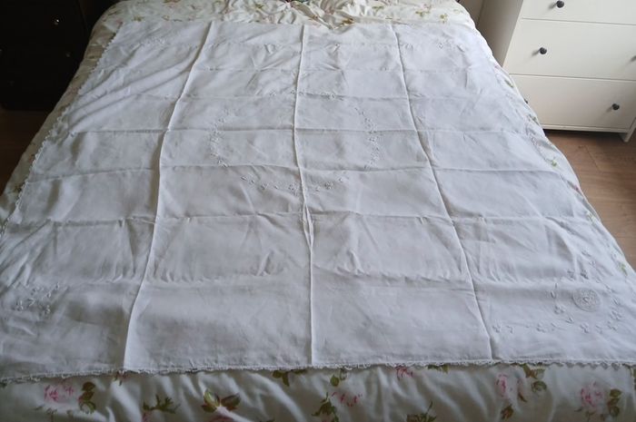 vintage embroidered table cloth