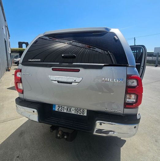 Toyota Hilux 2.4D4D Invincible 148BHP D/C 4DR Auto