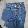 Size 8 leg 31" bootcut jeans Image 3