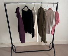 Clothes rail