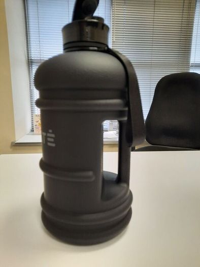 Brand new Hydrate water bottle