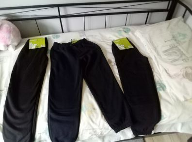 Girls Joggers aged 8-10  new