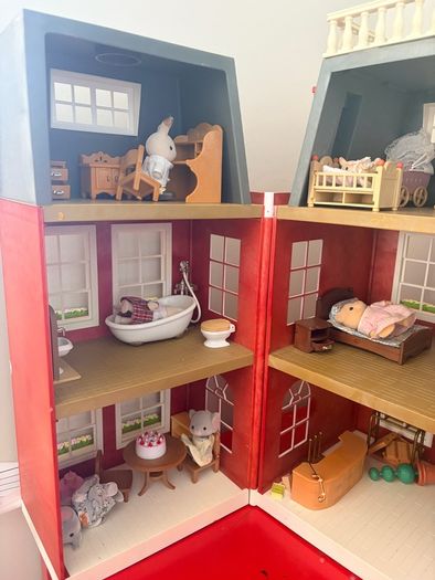 Sylvanian Families-large bundle