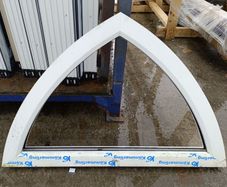 4 gothic pvc windows 980x610mm.
