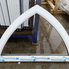 4 gothic pvc windows 980x610mm.