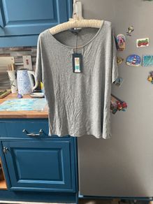 ladies short sleeve top
