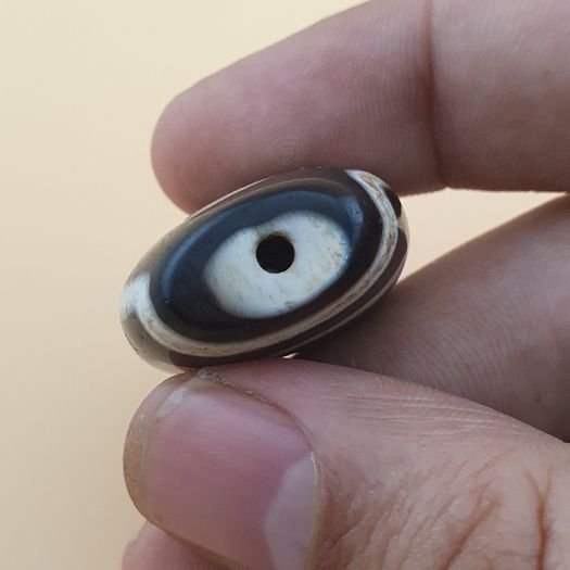 Vintage 3 Eyes Himalayan Tibetan Agate Dzi Bead Amulet