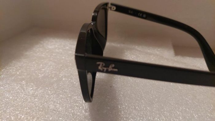 Ray-Ban  Sunglasses  Bold Oversized Style