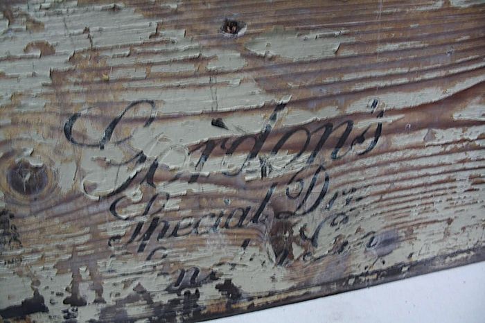 Gordons Gin Crate