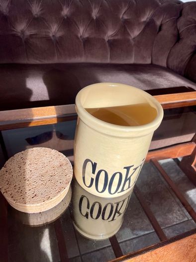 T.G. Green Church Gresley Made in England Vintage Cookies Jar with Cork lid 1960s