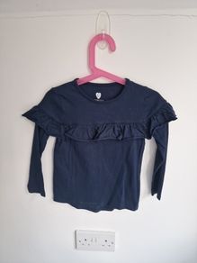Girls 5-6yrs navy cotton frilled top.